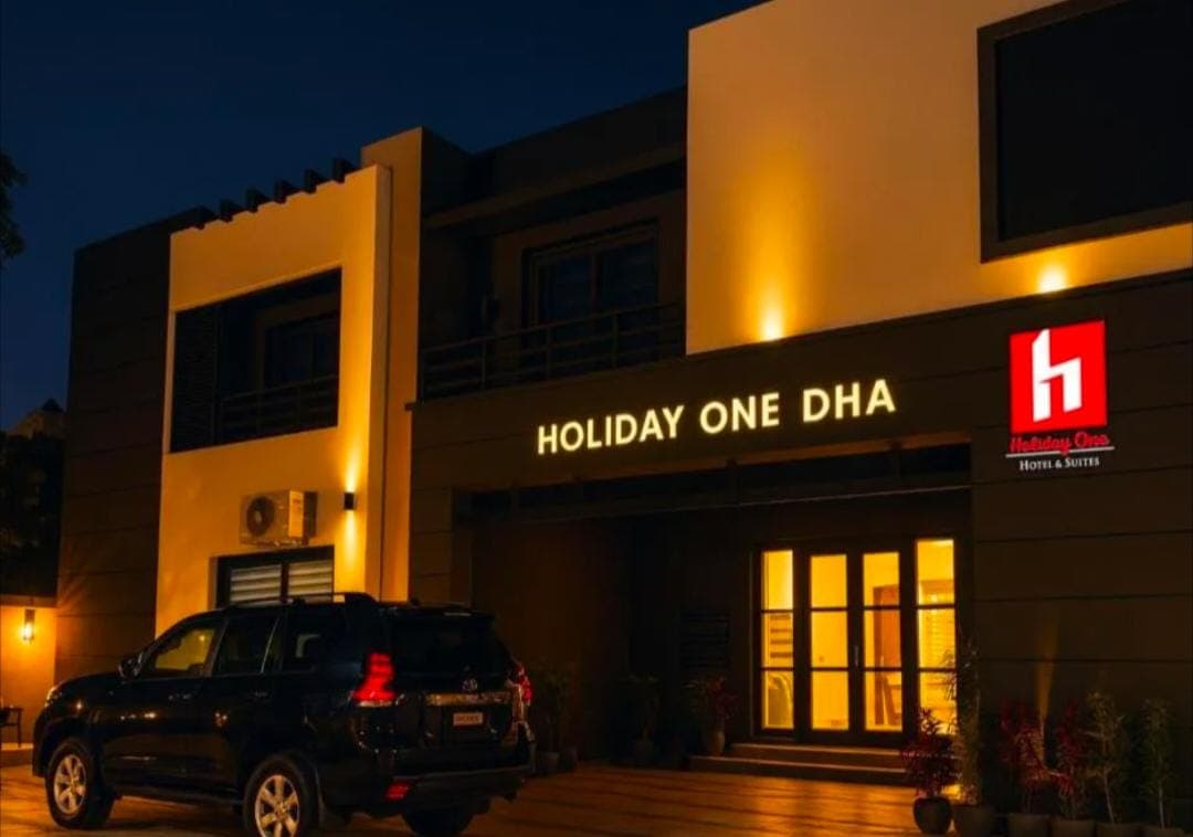 Holiday Inn Karachi - Premium Karachi Escorts Just Karachi Girls