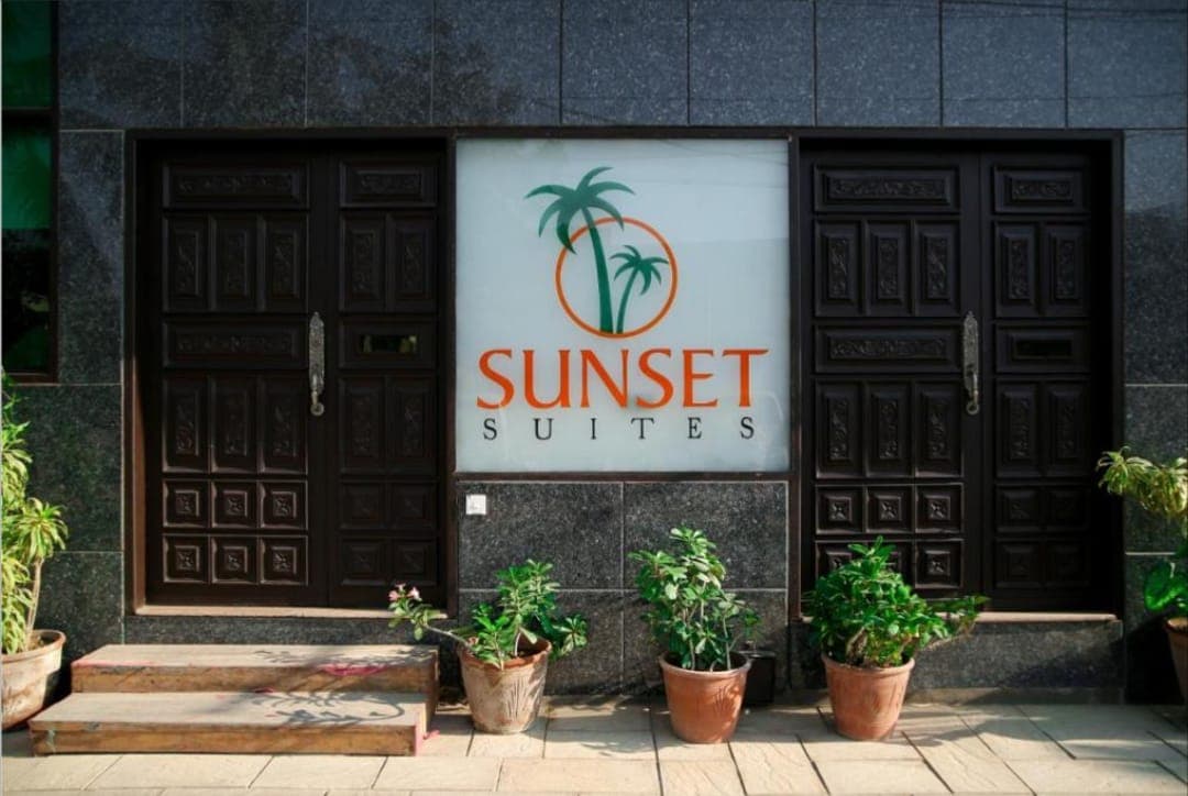 Sunset Hotel DHA - Premium Karachi Escorts Just Karachi Girls